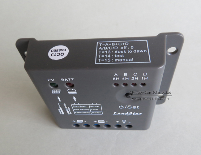 LS0512R LandStar 5A 12V Solar charge controller for lamp (1)